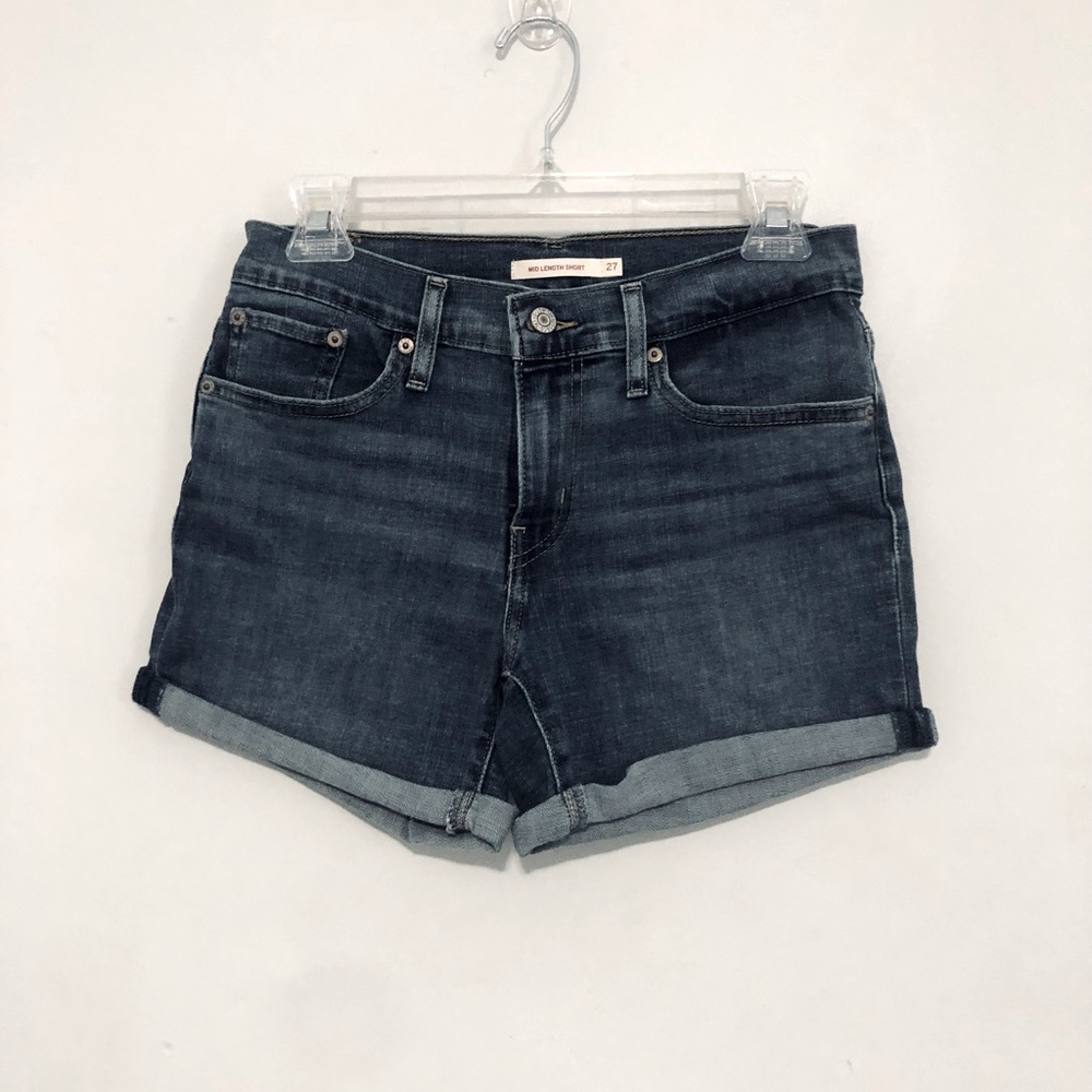 ❤️Levi’s Mid Length Short